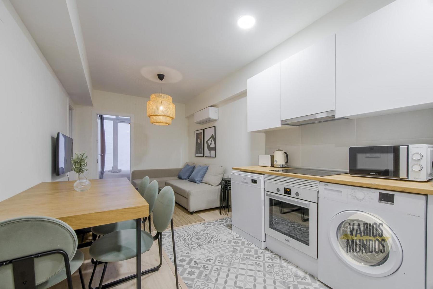 Cool Apt Para 9Pax En Plena Plaza De Chueca マドリード エクステリア 写真